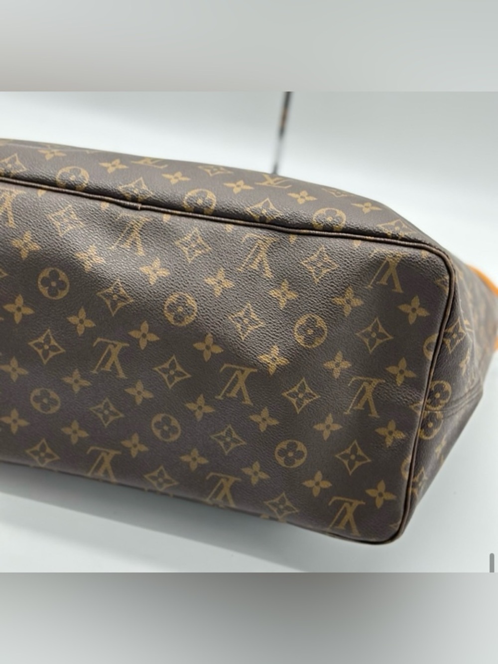 Louis Vuitton 
LV Monogram Neverfull GM - Picture 11 of 15